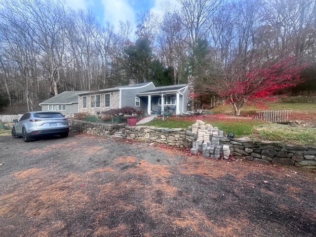 505 Lakeside Rd, Unit In-Law in Southbury, CT - Foto de edificio