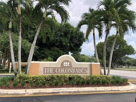 729 NW 92nd Ave, Unit 729 in Plantation, FL - Building Photo