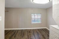 4560 Dunnam Rd photo'