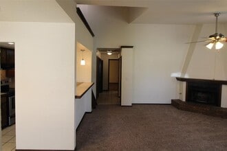 904 Aspen Ct in Noble, OK - Building Photo - Building Photo