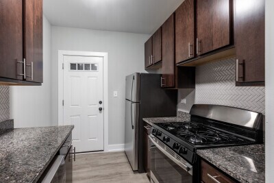 703 W Brompton Ave, Unit 11 in Chicago, IL - Building Photo - Building Photo