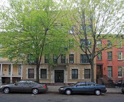 252 Adelphi St in Brooklyn, NY - Building Photo