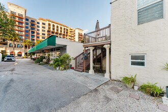 364 E Palmetto Park Rd in Boca Raton, FL - Foto de edificio - Building Photo