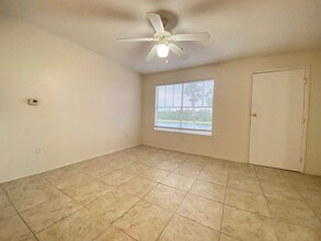 2216 GRAND CAYMAN in Kissimmee, FL - Building Photo - Building Photo