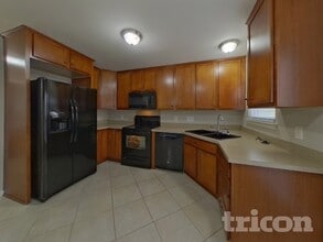 7804 Royce Hall Ln in Charlotte, NC - Foto de edificio - Building Photo