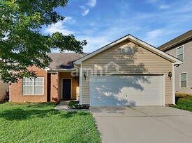 7703 Aragorn Ln in Charlotte, NC - Building Photo