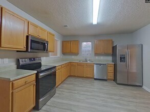 2048 Lake Carolina Dr in Columbia, SC - Building Photo - Building Photo