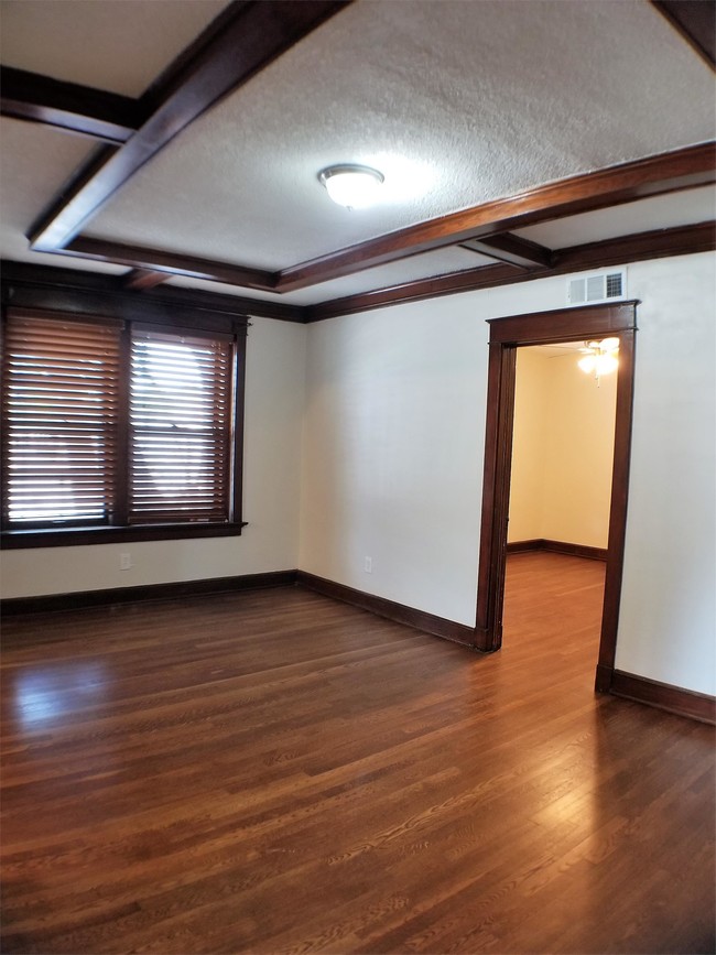 304 W 34th St-Unit -1W in Kansas City, MO - Building Photo - Building Photo
