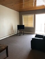 4621 Veterans Way in Chetwynd, BC - Building Photo