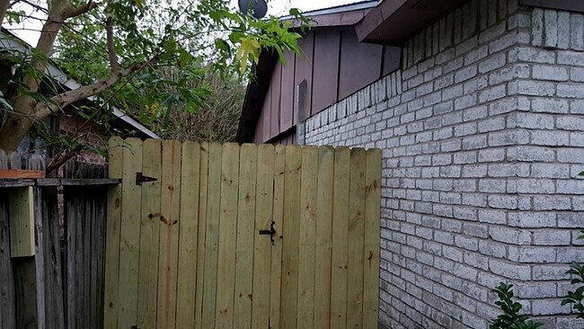 15311 Camino Del Sol Dr in Houston, TX - Building Photo - Building Photo