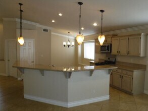 1400 Dragon Rock Dr in Henderson, NV - Building Photo - Building Photo