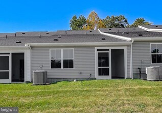 23052 Wetstone Ln in California, MD - Building Photo - Building Photo