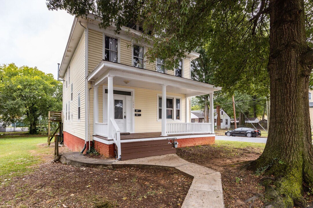 3224 Moody Ave in Richmond, VA - Building Photo