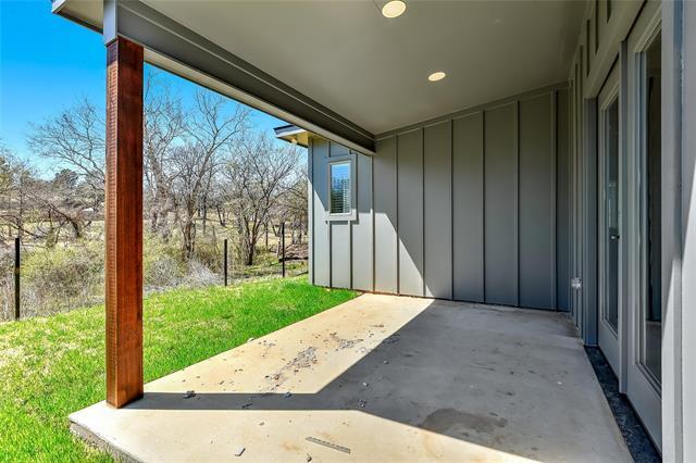 3060 W Crawford St in Denison, TX - Building Photo - Building Photo