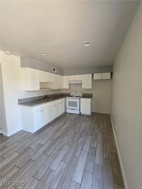 property at 1121 E Desert Inn Rd