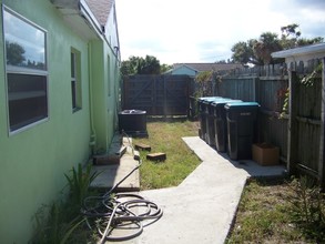 2581 Spence Dr NE in Palm Bay, FL - Building Photo - Building Photo