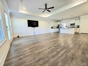 1862 Finch Ln in Cantonment, FL - Building Photo - Building Photo