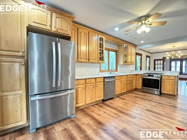 92 Litchfield St, Unit 1 in Boston, MA - Building Photo - Building Photo