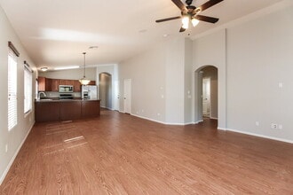 38141 N Rusty Ln in San Tan Valley, AZ - Foto de edificio - Building Photo