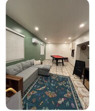 1620 NW 8th St in Miami, FL - Building Photo - Building Photo
