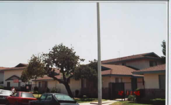 664 Italia St in Covina, CA - Building Photo - Building Photo