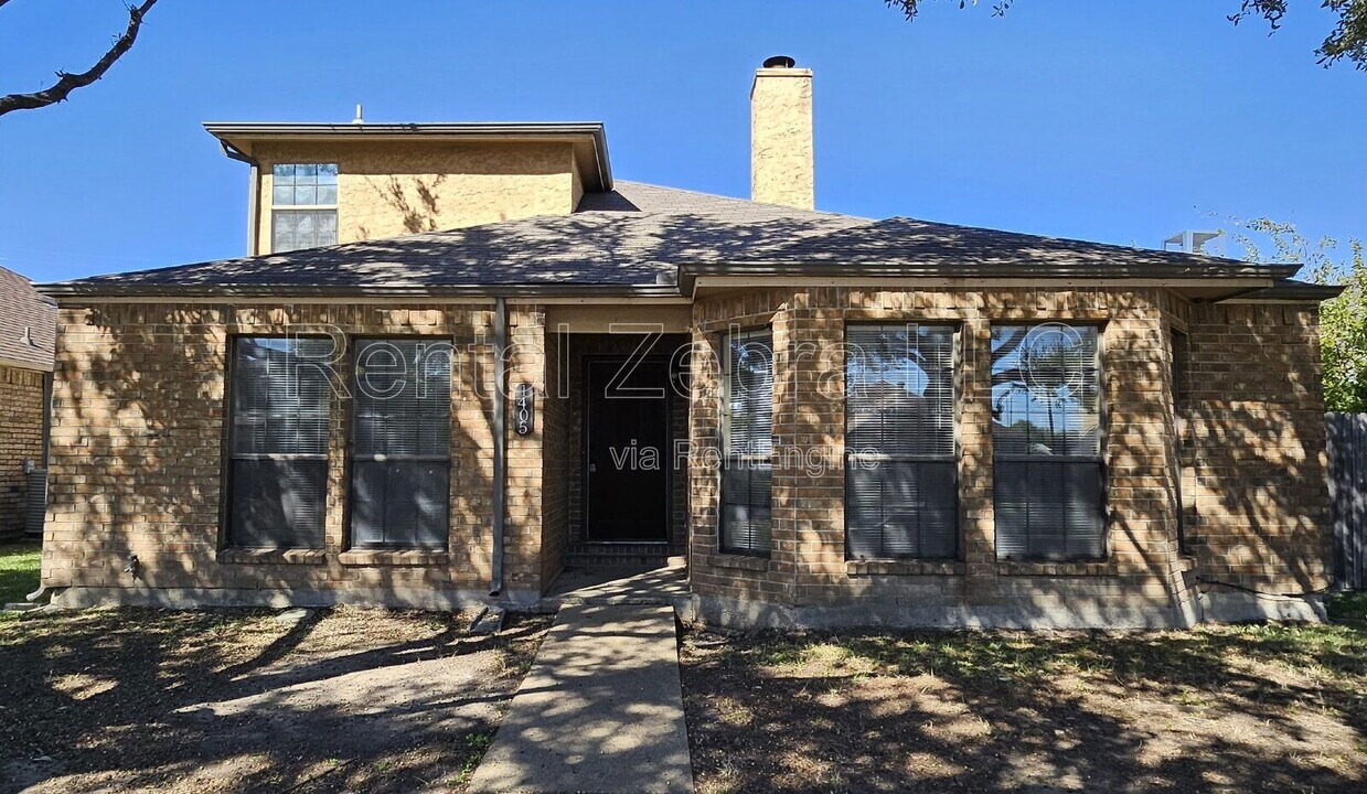 1405 Paintbrush St in Mesquite, TX - Building Photo