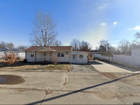209 Flemming St, Unit 161706 in Bernie, MO - Building Photo