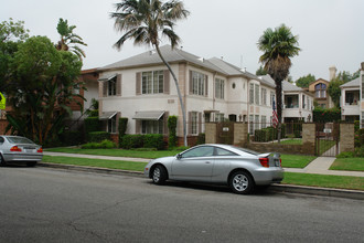 231 N Kenwood St in Glendale, CA - Building Photo - Building Photo