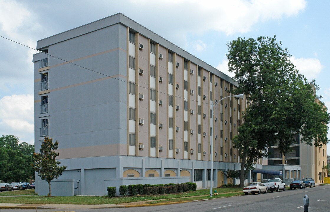 Todd Towers in Huntsville, AL - Foto de edificio