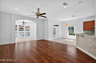 10008 Sifton Ct in Jacksonville, FL - Building Photo - Building Photo