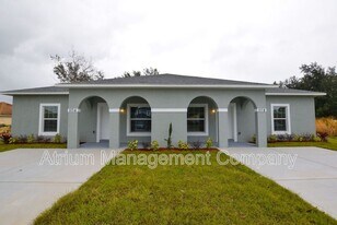 517 Blackbird Ln in Poinciana, FL - Building Photo