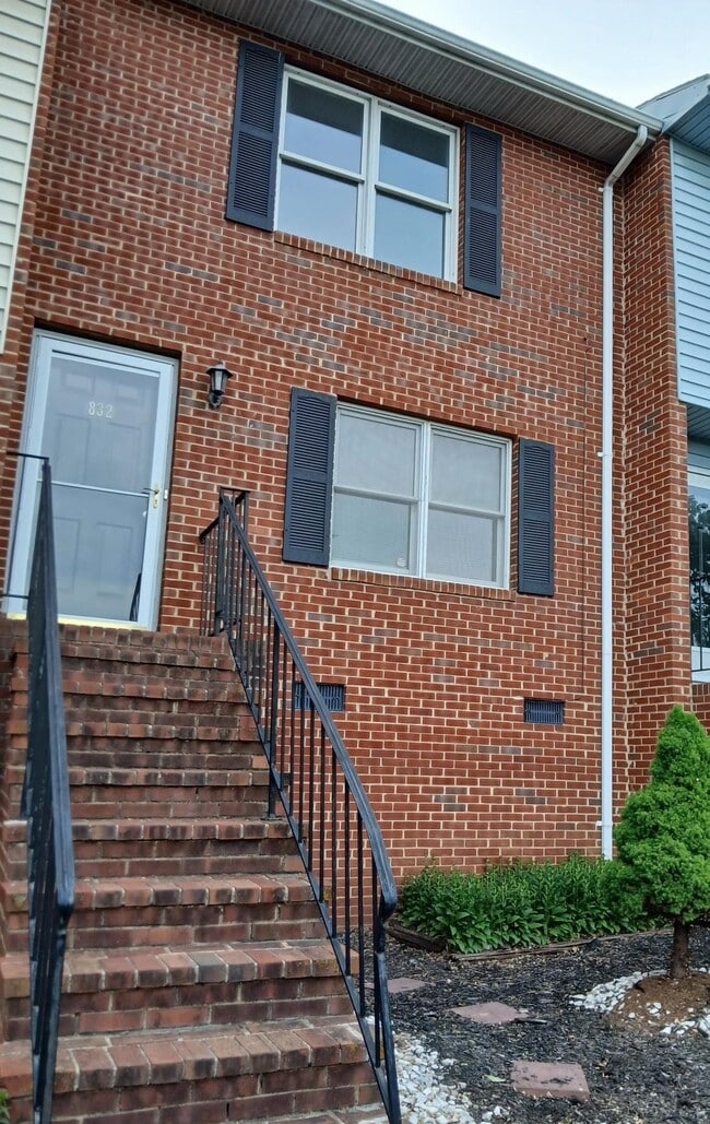 property at 832 Vine St