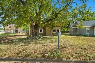 1125 Pecan St in Abilene, TX - Building Photo