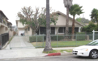 411 W Queen St in Inglewood, CA - Building Photo