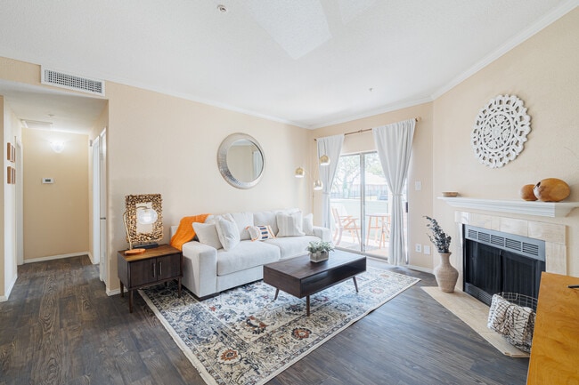 Pirates Landing in Seabrook, TX - Foto de edificio - Building Photo