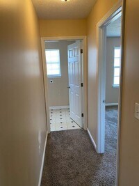 1917 S Woodland Dr photo'