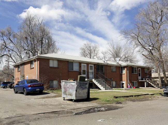 Ames Street Apartments in Lakewood, CO - Building Photo - Building Photo