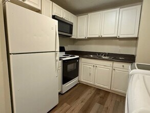 205-207 Rustwood Dr in Athens, GA - Building Photo - Building Photo