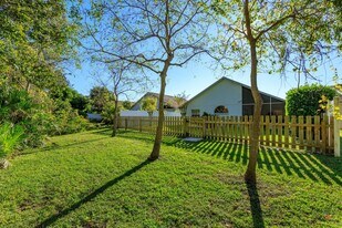 1614 Sand Key Cir in Oviedo, FL - Building Photo