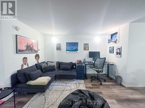 691 Richmond St W in Toronto, ON - Building Photo - Building Photo
