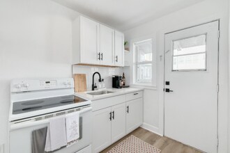 805 4th Ave N in St. Petersburg, FL - Building Photo - Building Photo