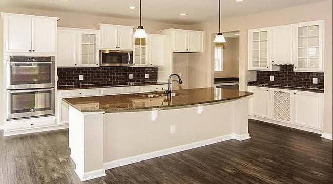 5898 Weldra Dr in Zionsville, IN - Building Photo - Building Photo