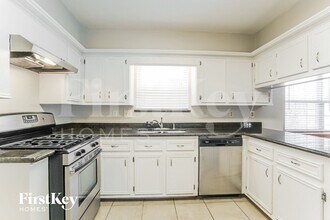 18210 Widcombe Dr in Houston, TX - Building Photo - Building Photo