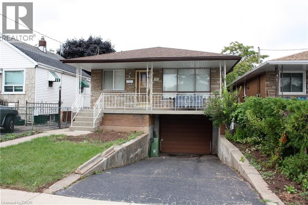 69 Adair Ave N in Hamilton, ON - Building Photo