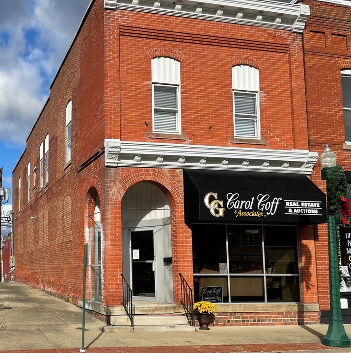 406 North St in Caldwell, OH - Building Photo