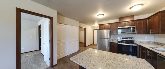 Remington Place Apartments in Marysville, WA - Building Photo - Building Photo