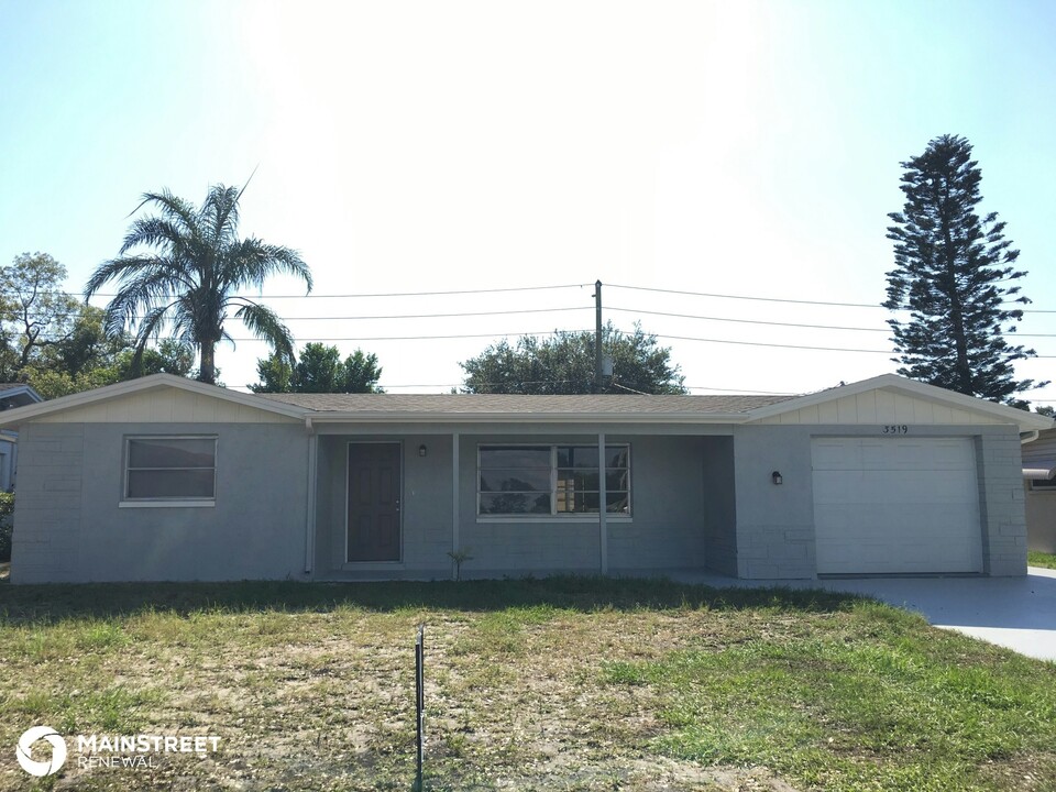 3519 Morley Dr in New Port Richey, FL - Foto de edificio