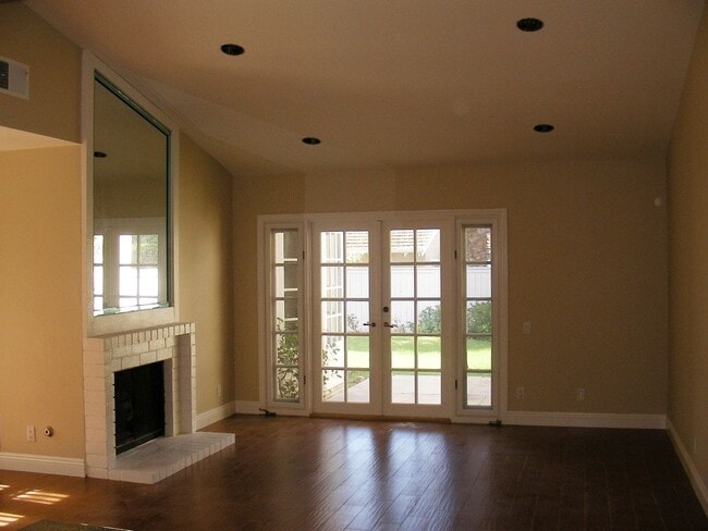 22 Acorn in Irvine, CA - Building Photo - Building Photo