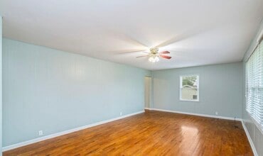 8520 Garrison Drive in Knoxville, TN - Building Photo - Building Photo