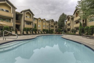 Arnada Pointe Apartment Homes